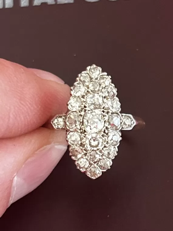 Estimation et Rachat de Bijoux à Antibes, Cagnes-sur-Mer, Stéphane Heitzmann Antiquité