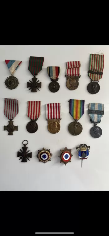 Estimation et Rachat de Médaille Militaire et Insignes Militaires à Cannes, Cagnes-sur-Mer, Stéphane Heitzmann Antiquité